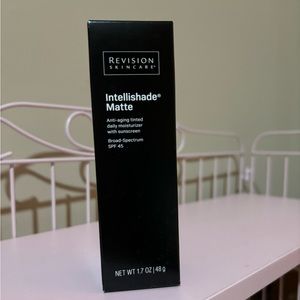 BNIB Revision Intellishade Matte